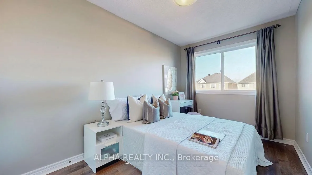 Photo 19 of 17 Bellagio Crescent, Vaughan, Patterson — HOMEH