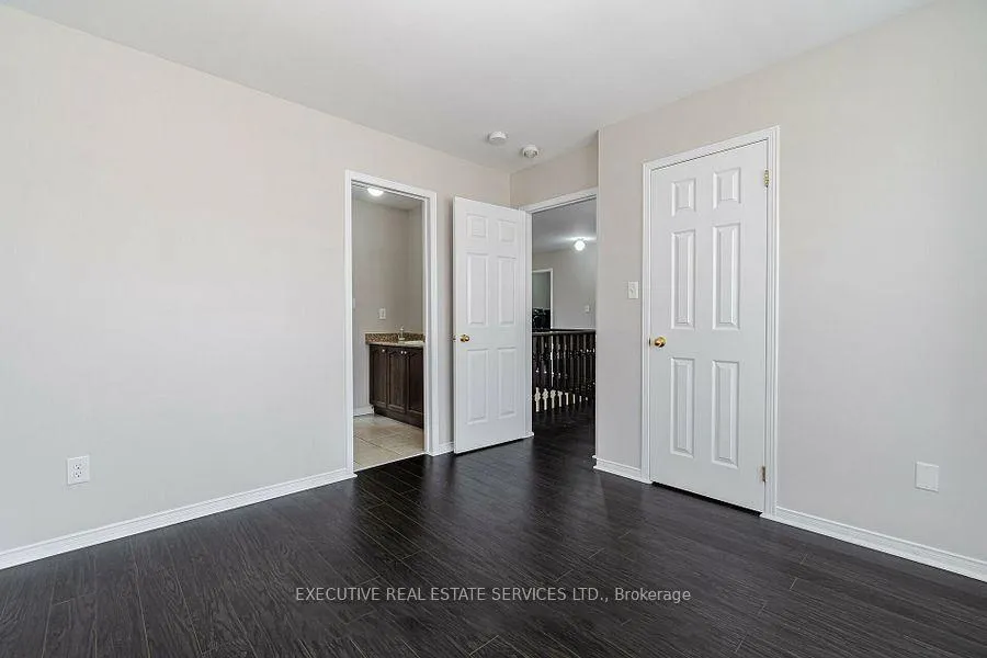 Photo 12 of 36 Cookview Drive, Brampton, Sandringham-Wellington — HOMEH