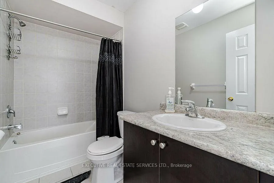 Photo 16 of 36 Cookview Drive, Brampton, Sandringham-Wellington — HOMEH