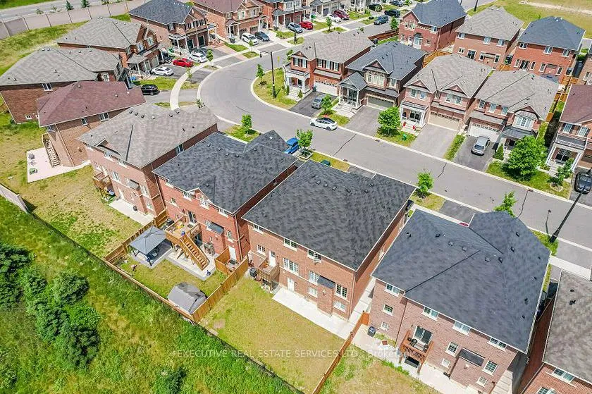 Photo 27 of 36 Cookview Drive, Brampton, Sandringham-Wellington — HOMEH
