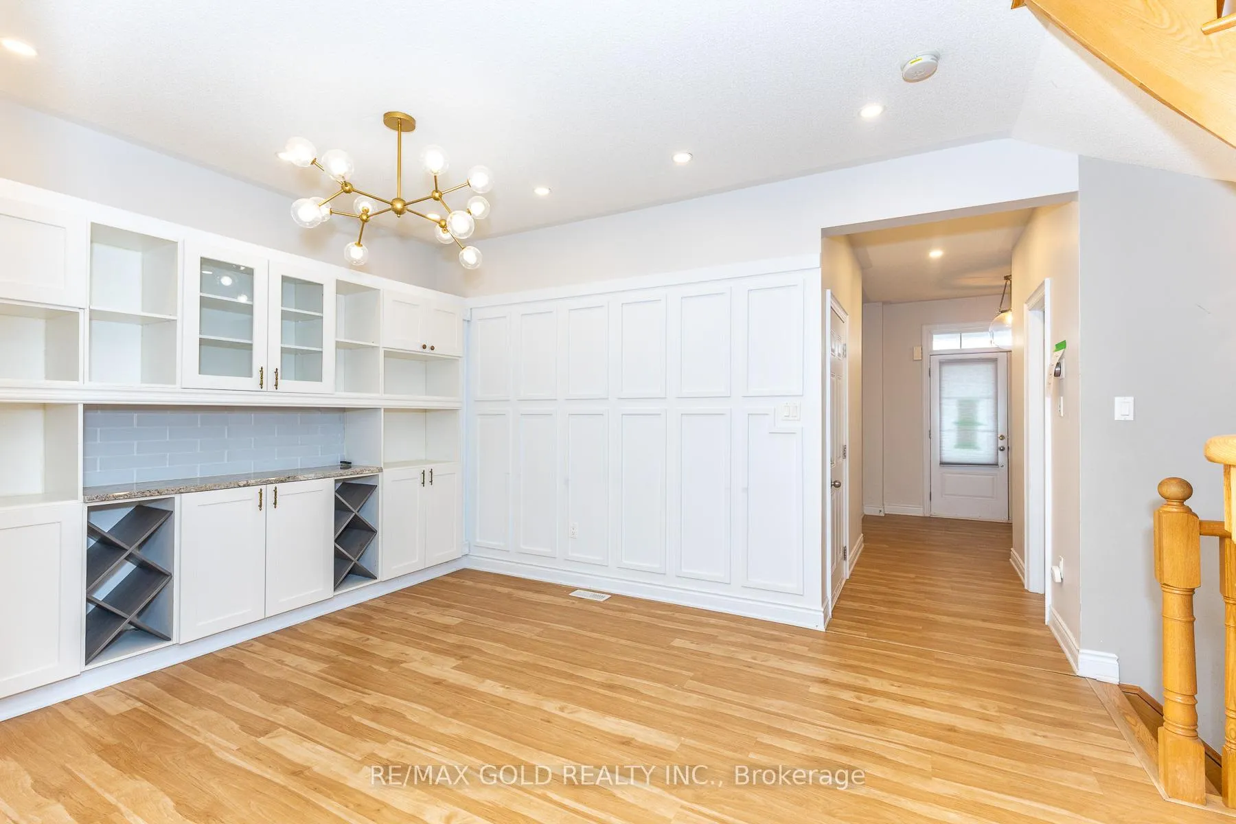 Photo 13 of 943 Transom Crescent, Milton, Willmott — HOMEH