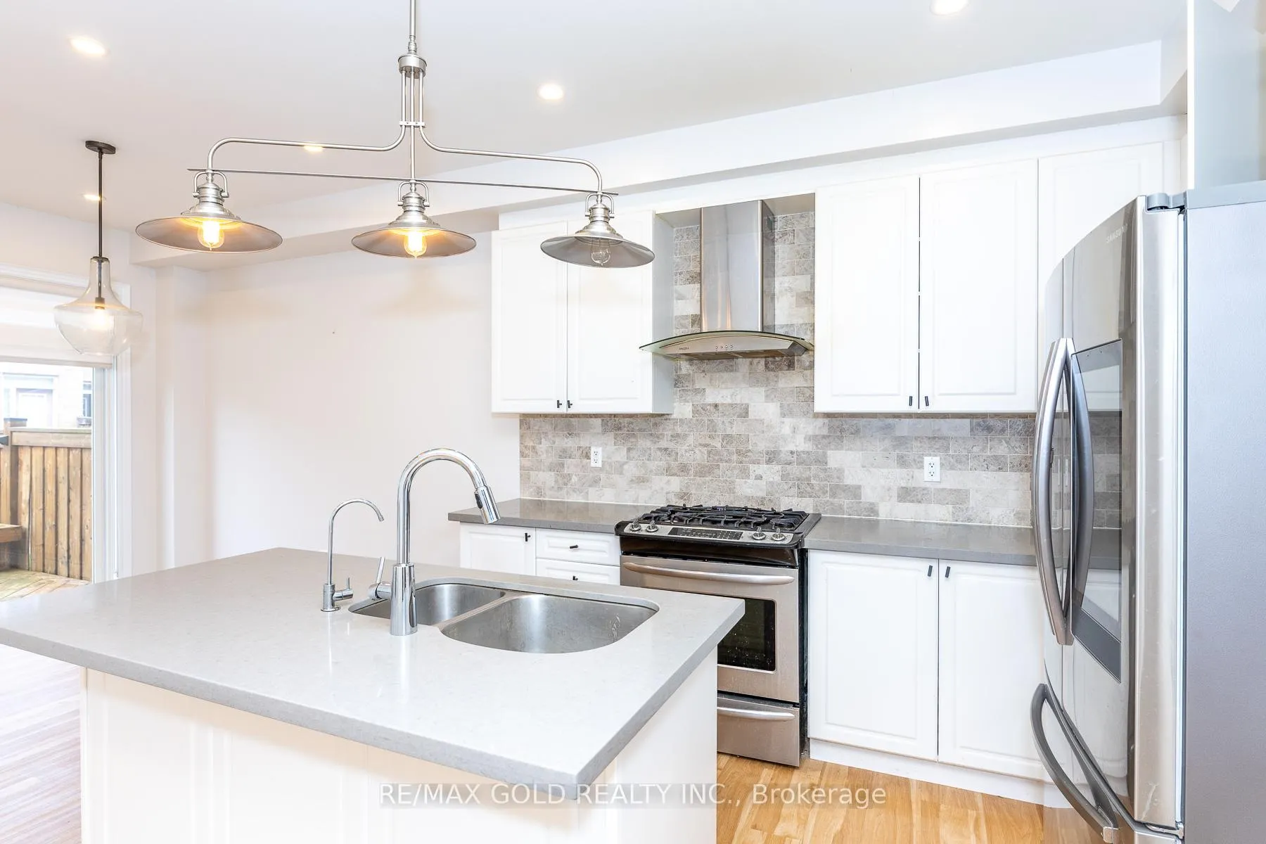 Photo 18 of 943 Transom Crescent, Milton, Willmott — HOMEH