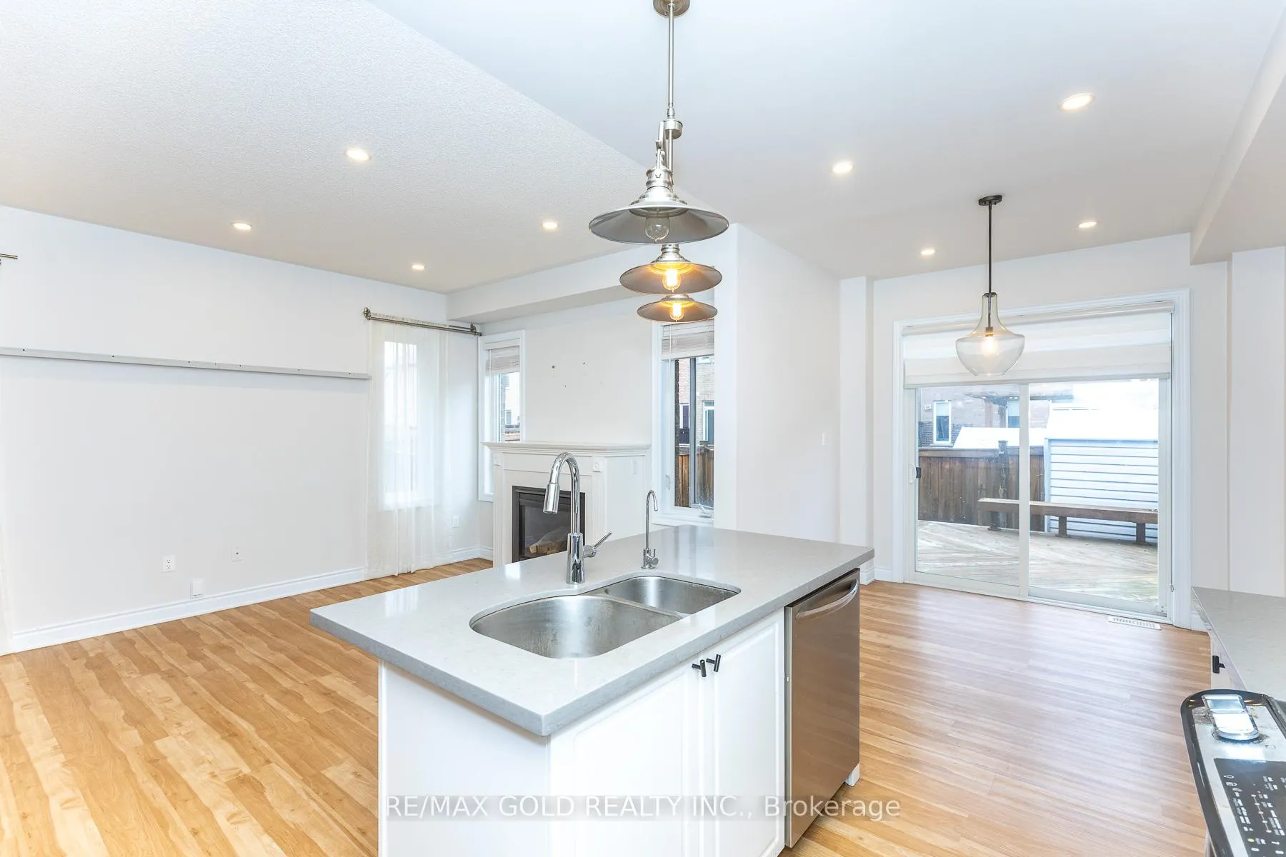 Photo 22 of 943 Transom Crescent, Milton, Willmott — HOMEH