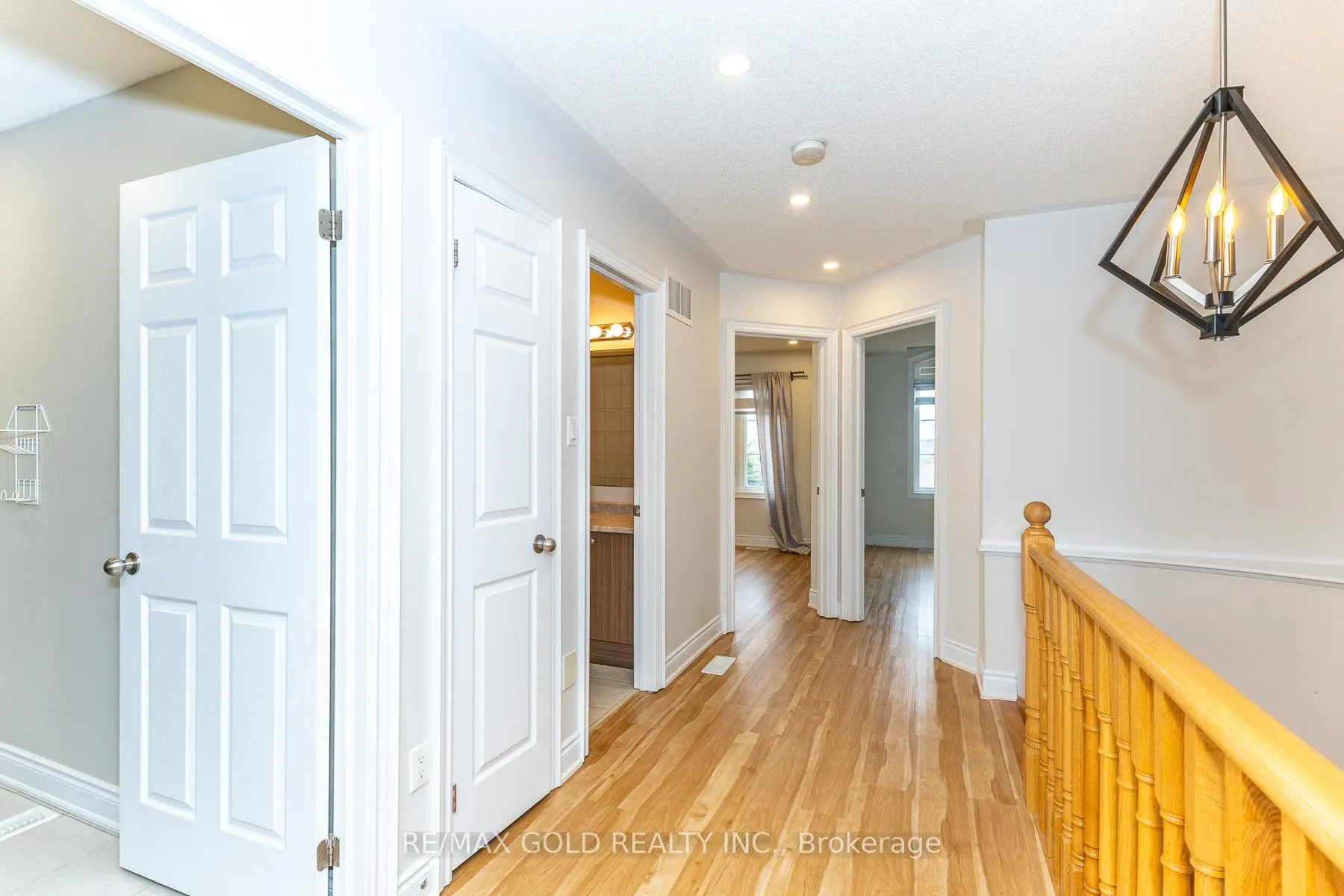 Photo 26 of 943 Transom Crescent, Milton, Willmott — HOMEH