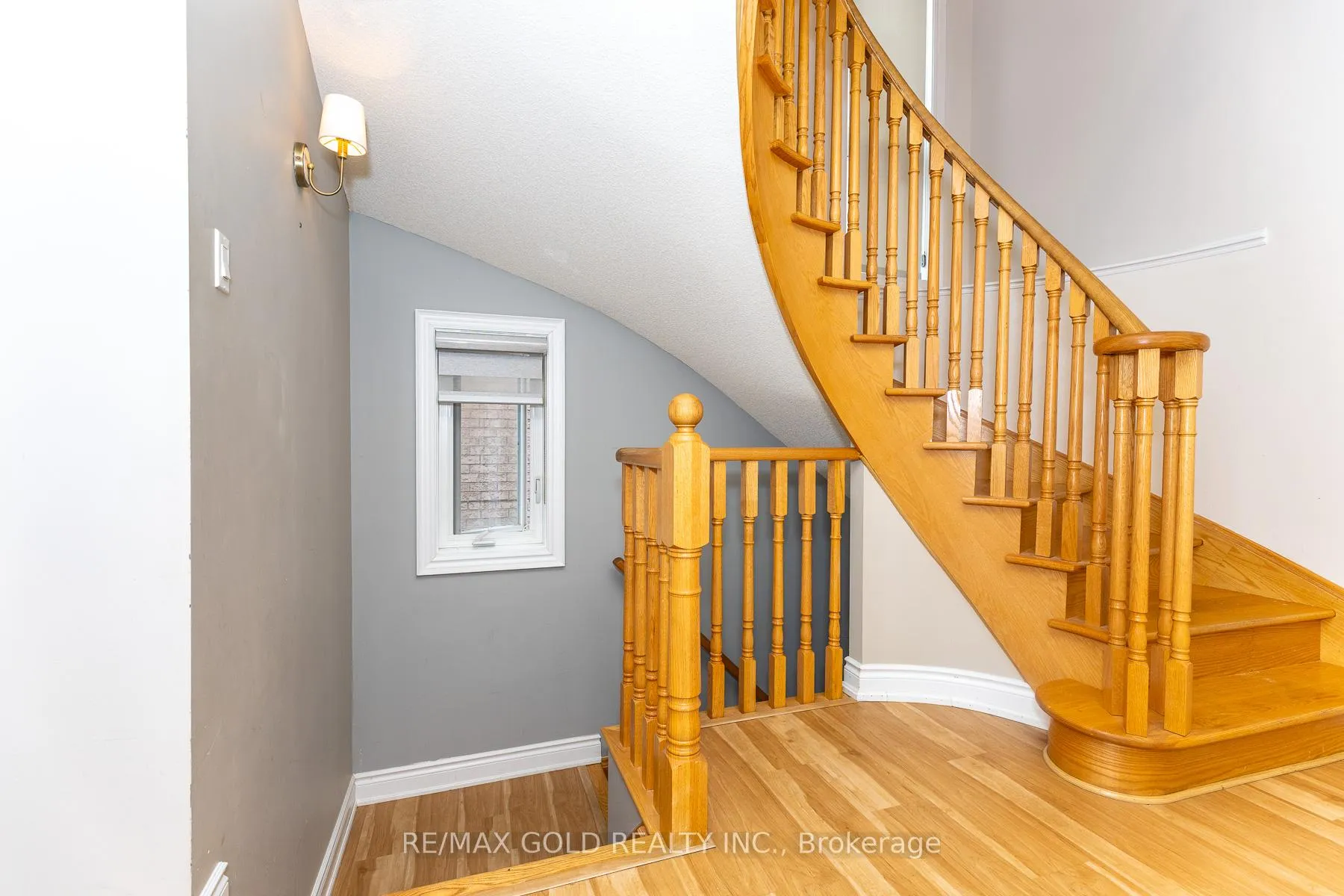 Photo 44 of 943 Transom Crescent, Milton, Willmott — HOMEH