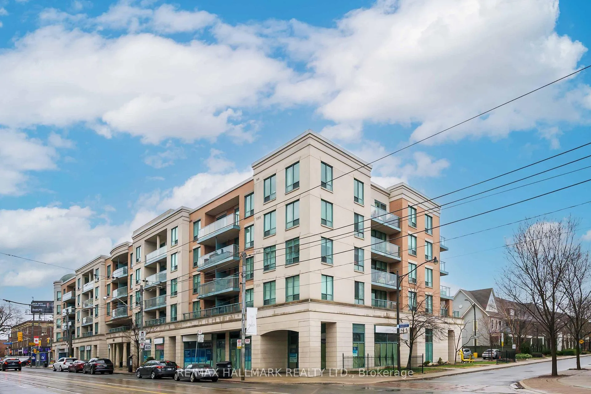 Photo 2 of Unit 406, 1863 Queen Street E, Toronto, The Beaches — HOMEH