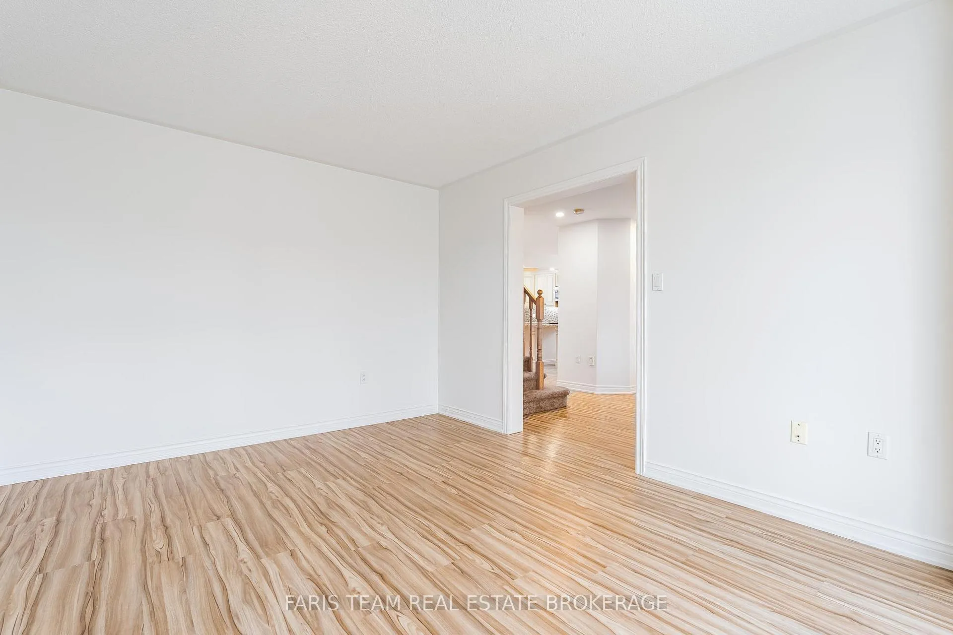 Photo 15 of 28 Bayshore Boulevard, Barrie, Bayshore — HOMEH