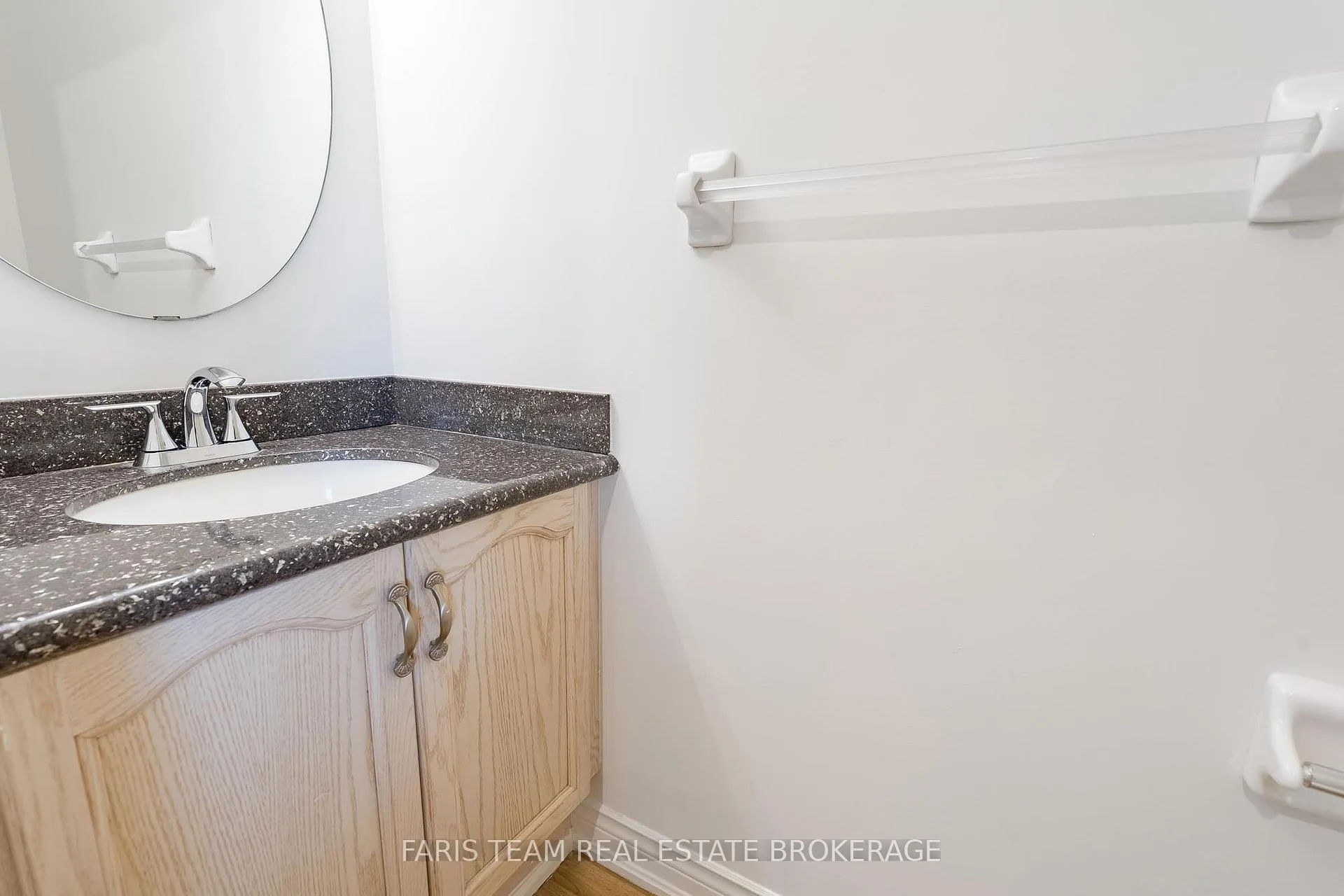 Photo 18 of 28 Bayshore Boulevard, Barrie, Bayshore — HOMEH