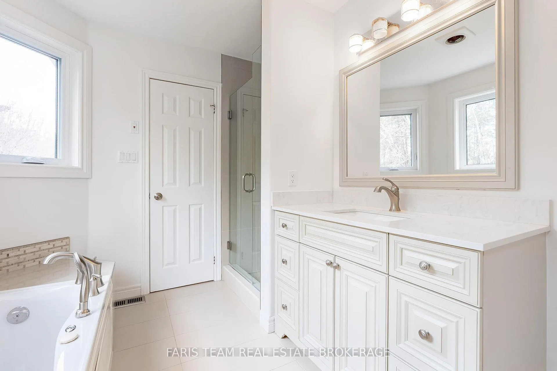 Photo 22 of 28 Bayshore Boulevard, Barrie, Bayshore — HOMEH