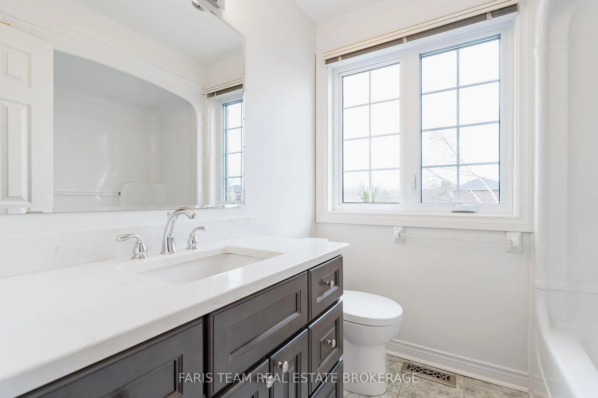 Photo 27 of 28 Bayshore Boulevard, Barrie, Bayshore — HOMEH