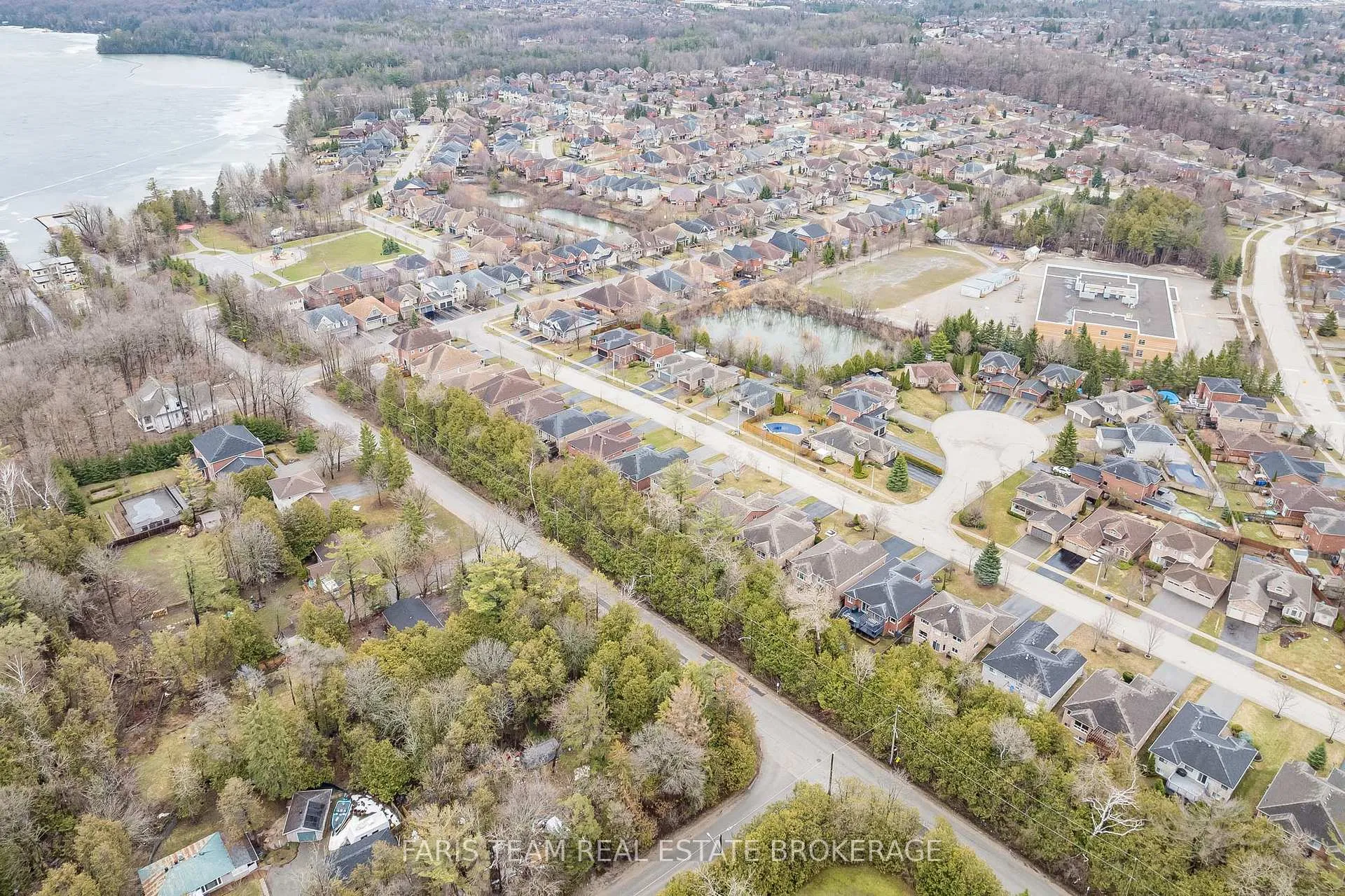 Photo 35 of 28 Bayshore Boulevard, Barrie, Bayshore — HOMEH