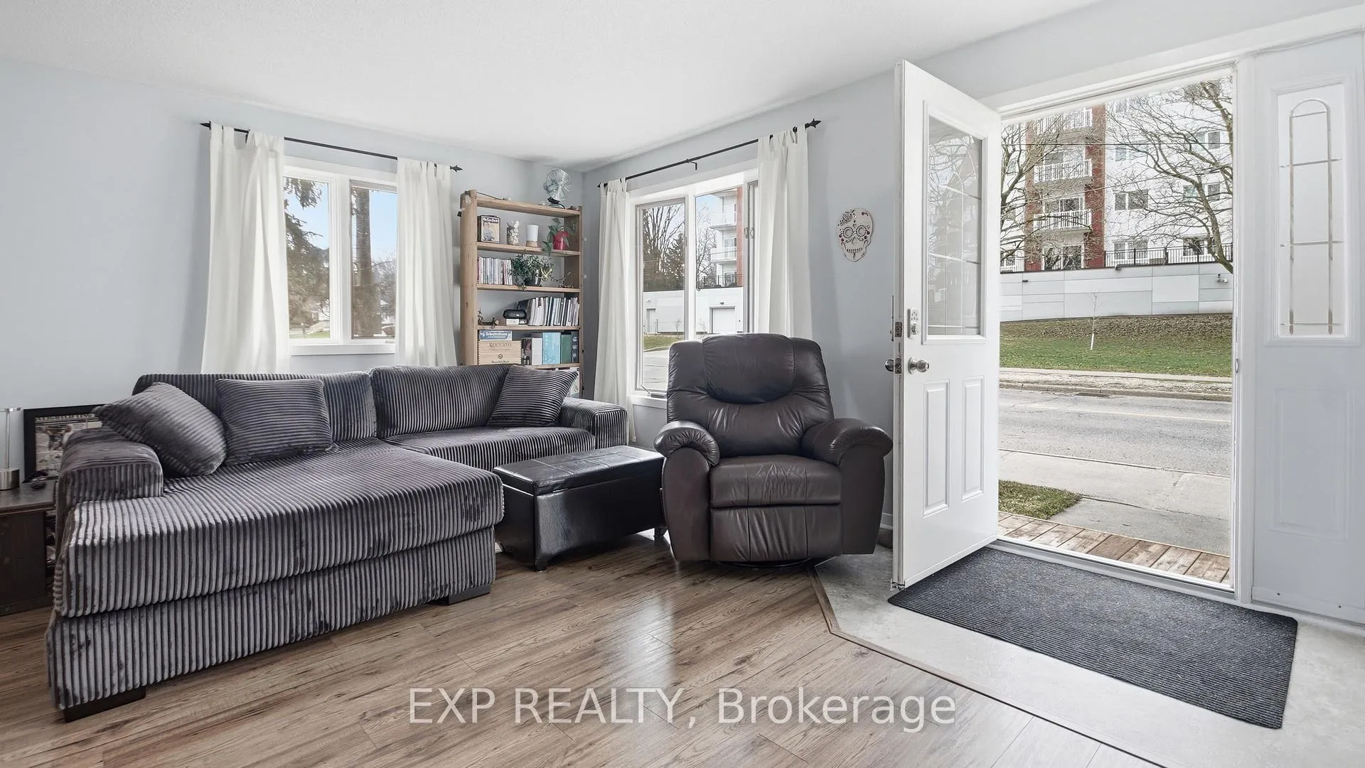 Photo 6 of 40 Elmsley Street, Smiths Falls — HOMEH