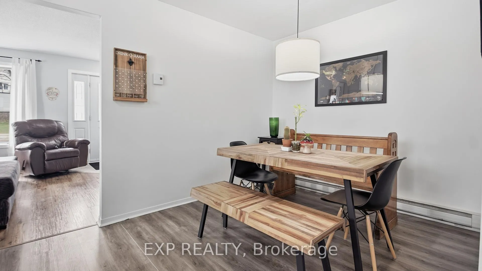 Photo 11 of 40 Elmsley Street, Smiths Falls — HOMEH
