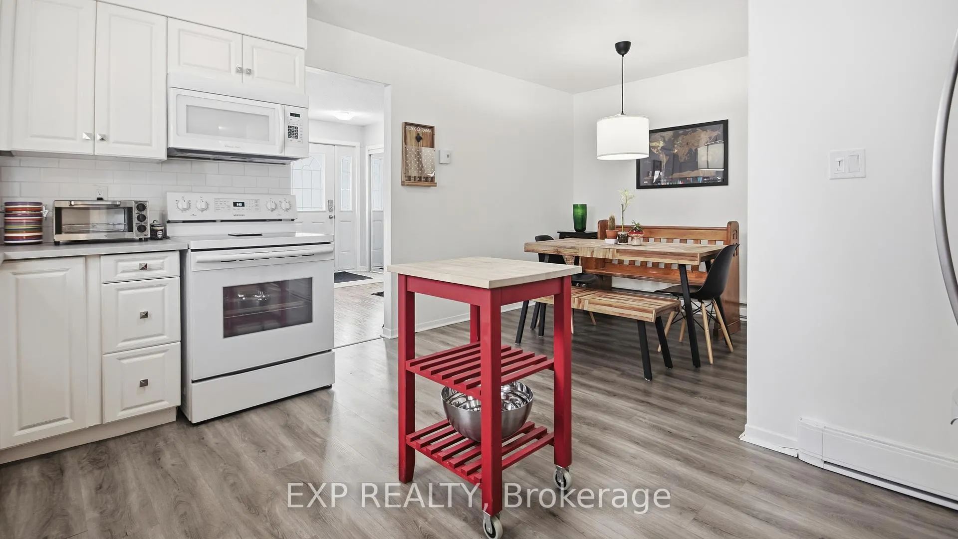 Photo 14 of 40 Elmsley Street, Smiths Falls — HOMEH