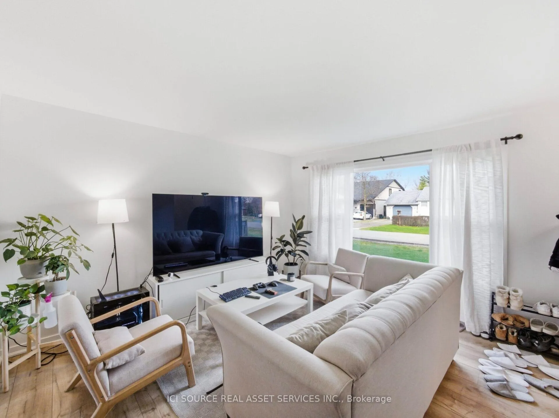 Photo 3 of 20B Valley Road, St. Catharines, Rykert/Vansickle — HOMEH