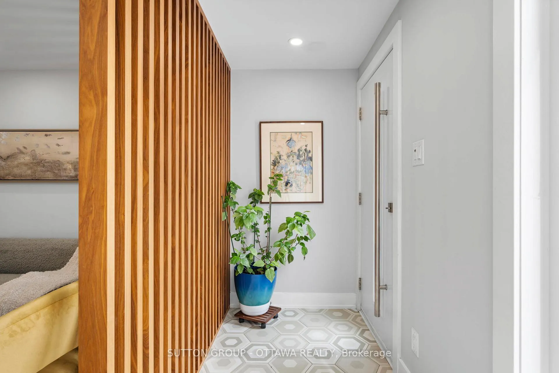 Photo 3 of 81 Armstrong Street, Ottawa, Hintonburg — HOMEH