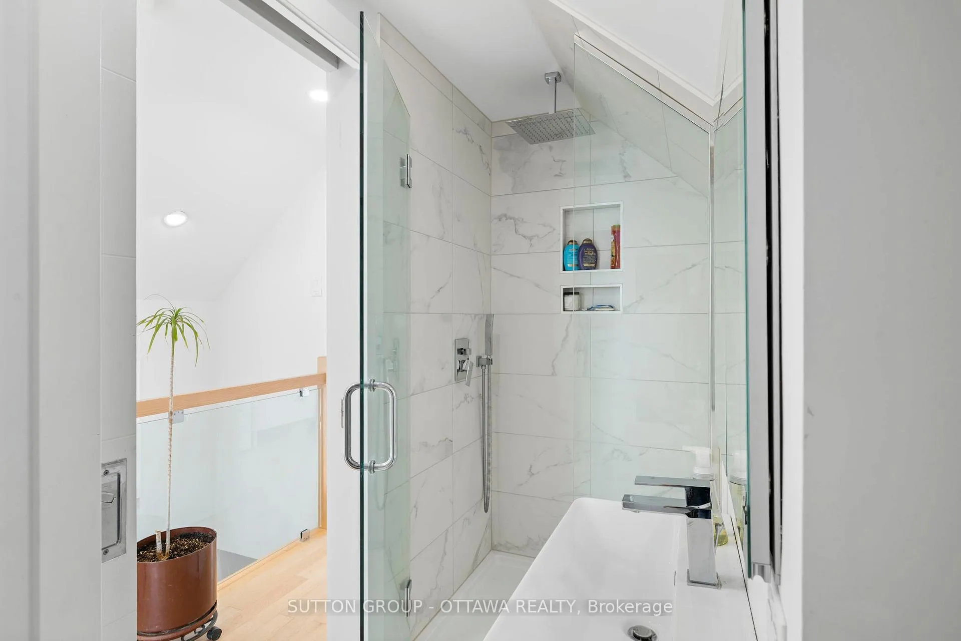 Photo 27 of 81 Armstrong Street, Ottawa, Hintonburg — HOMEH