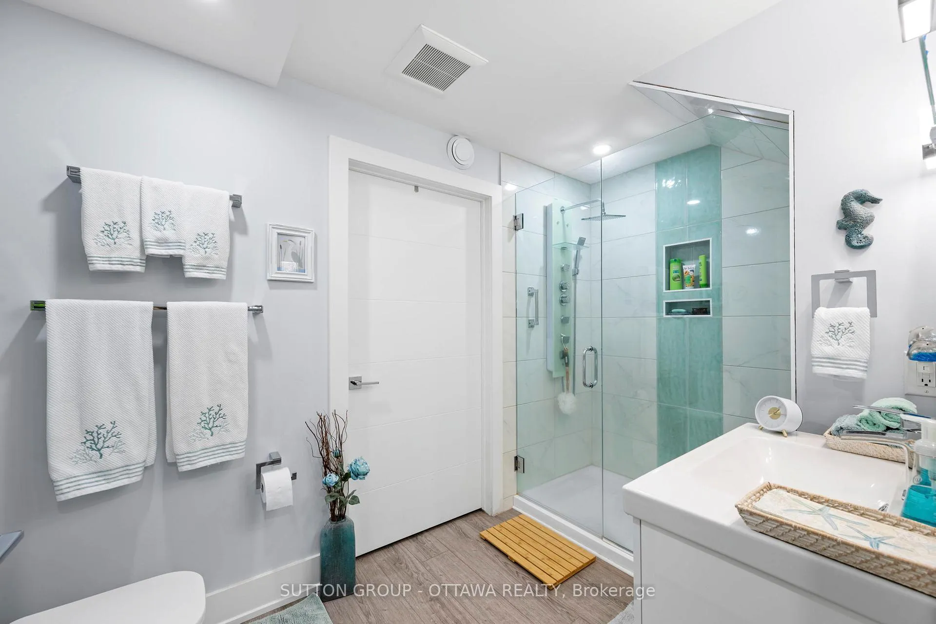 Photo 30 of 81 Armstrong Street, Ottawa, Hintonburg — HOMEH