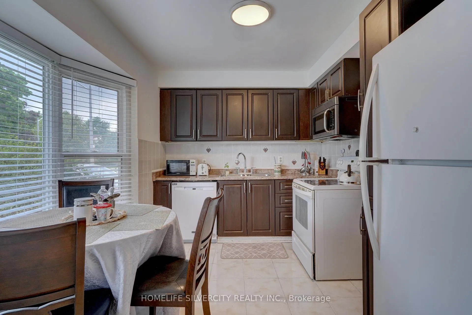 Photo 10 of 5 Crawford Drive, Brampton, Madoc — HOMEH