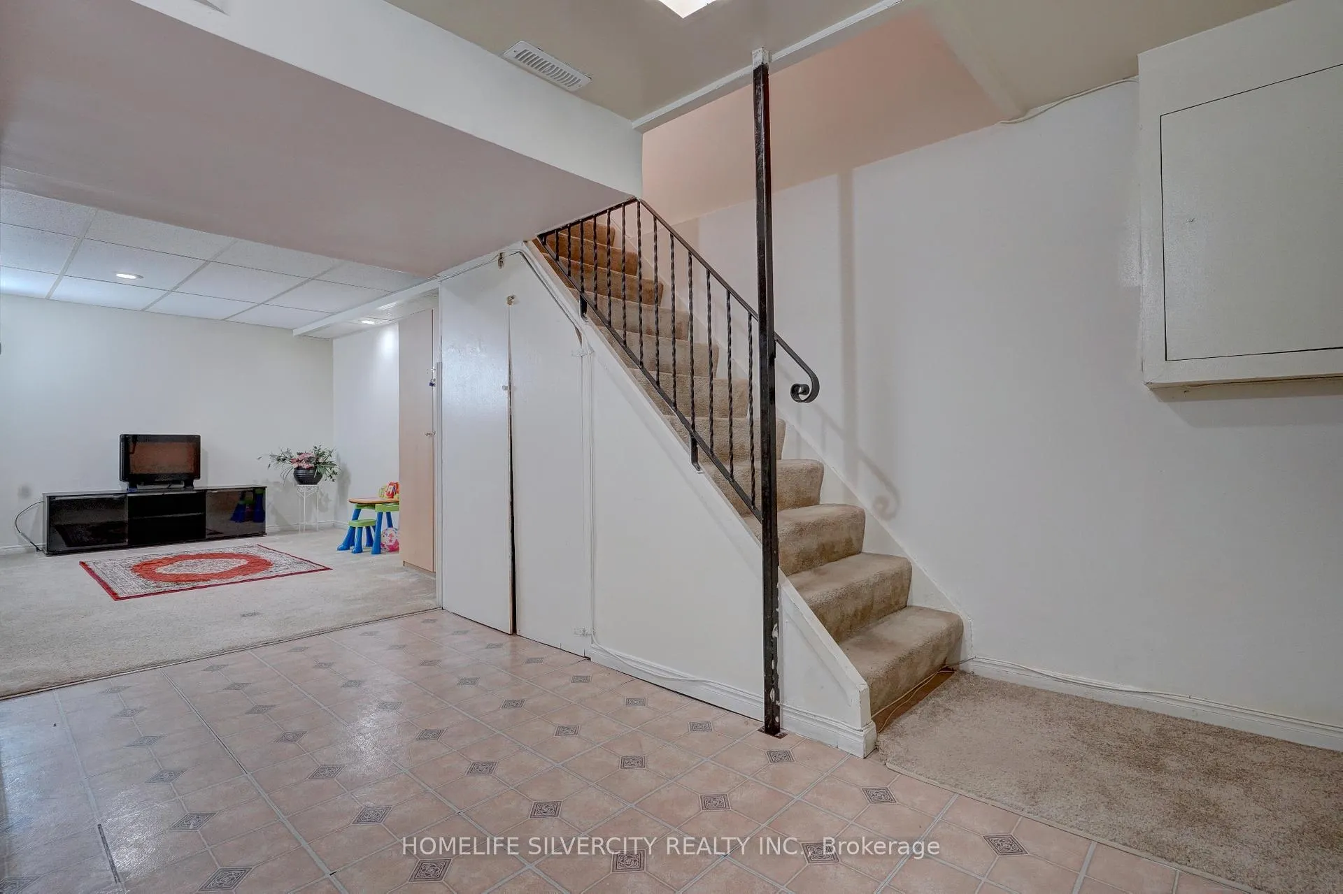 Photo 16 of 5 Crawford Drive, Brampton, Madoc — HOMEH