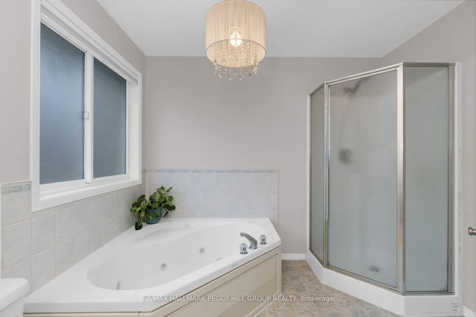 Photo 7 of 226 Country Lane, Barrie, Painswick South — HOMEH