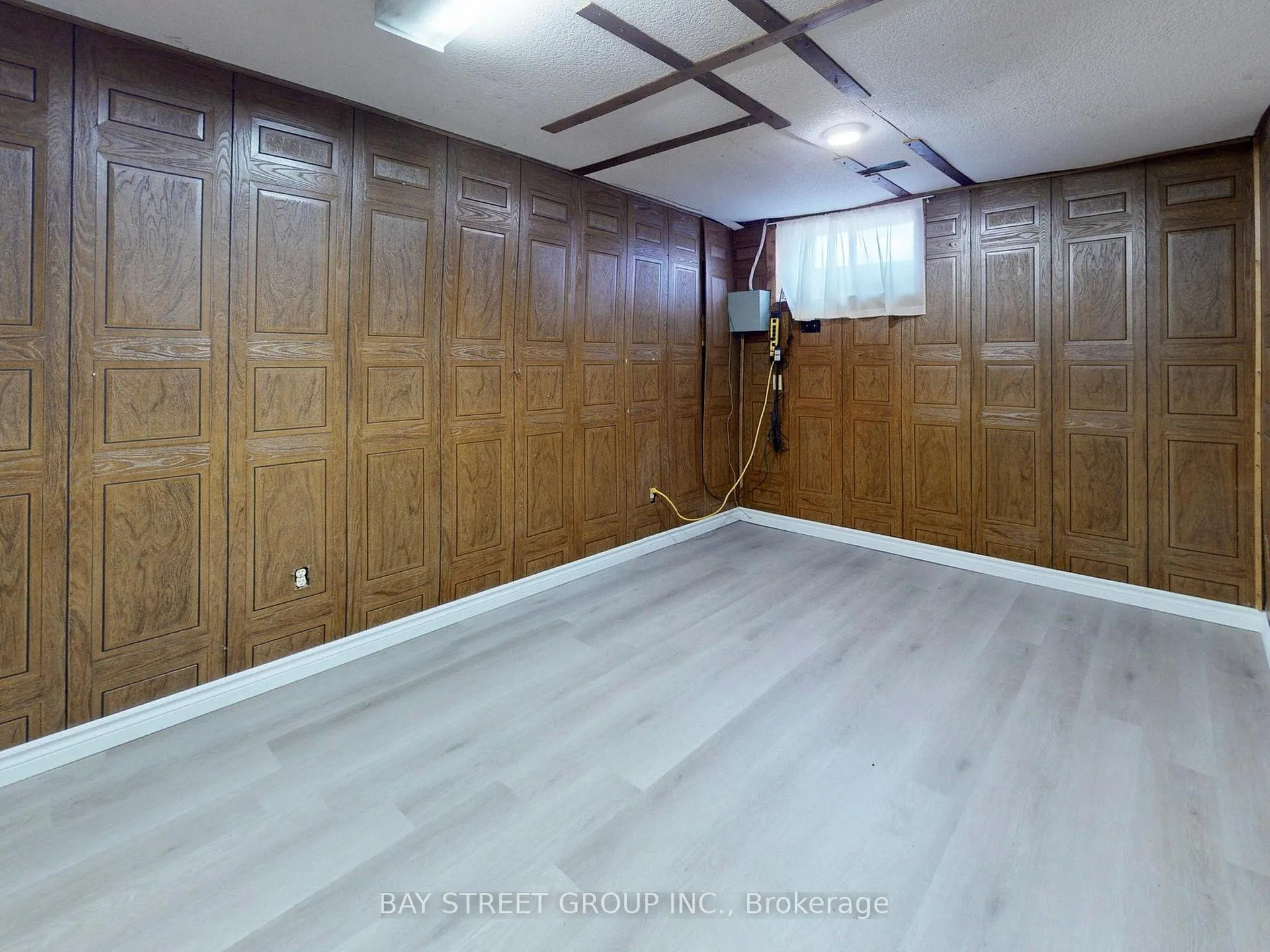 Photo 40 of 861 Book Road E, Hamilton, Airport Employment Area — HOMEH