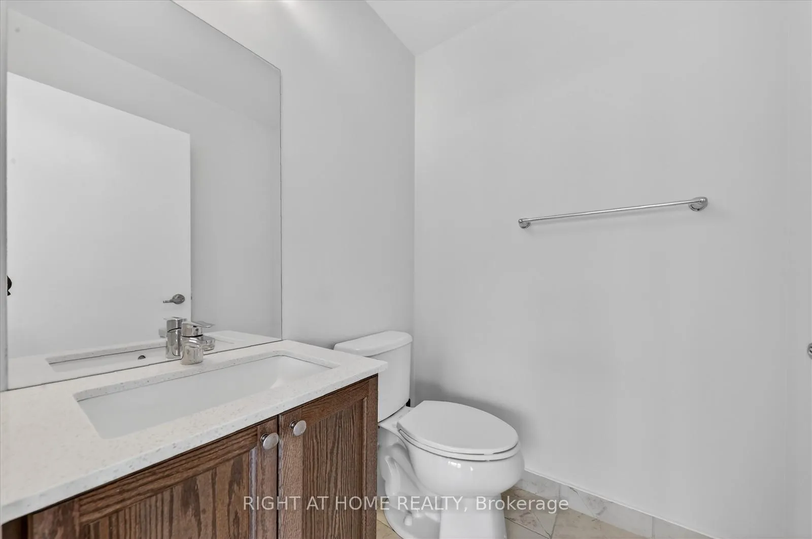 Photo 14 of Unit 22, 1245 Bayly Street, Pickering, Bay Ridges — HOMEH