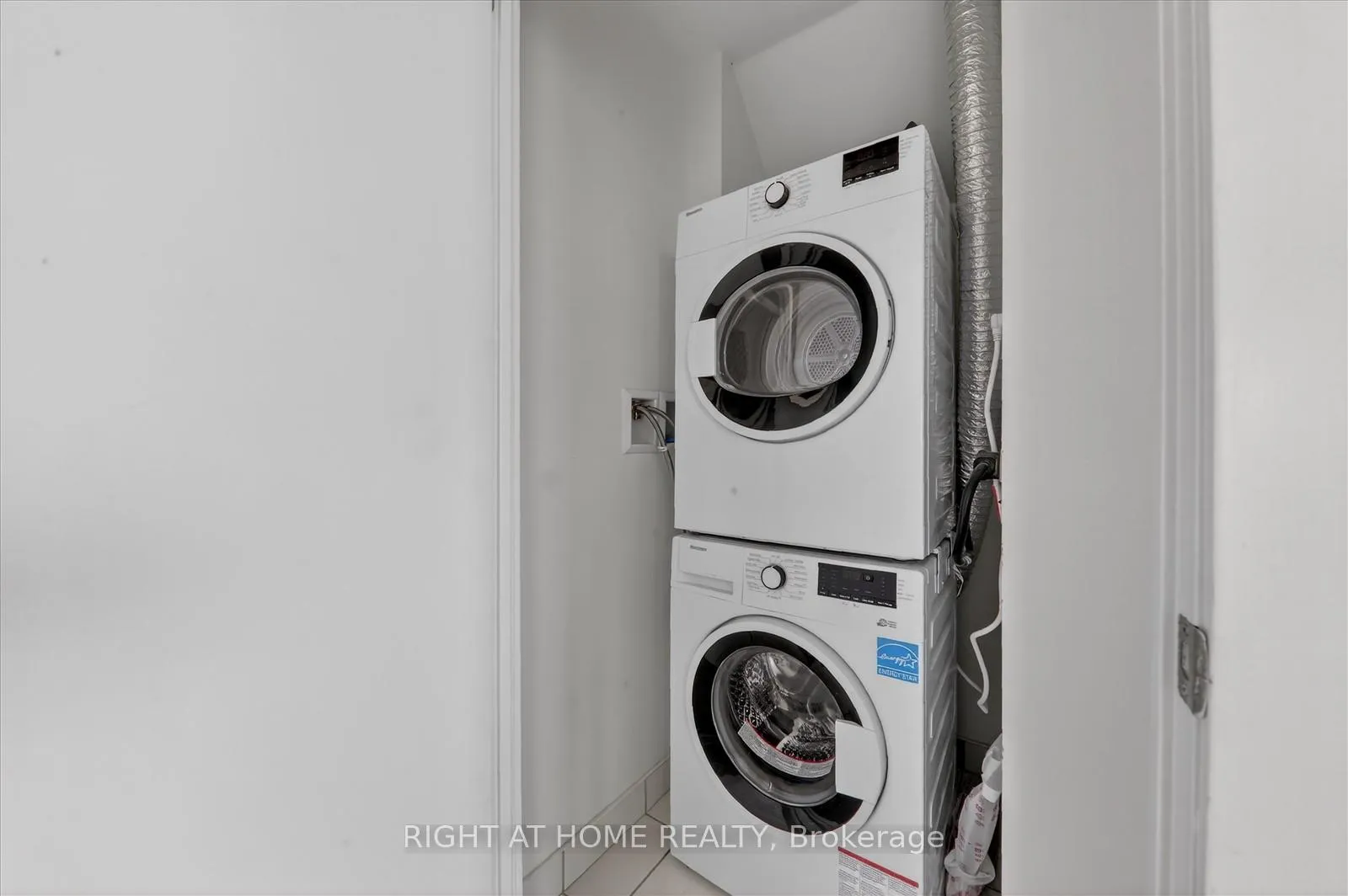 Photo 16 of Unit 22, 1245 Bayly Street, Pickering, Bay Ridges — HOMEH