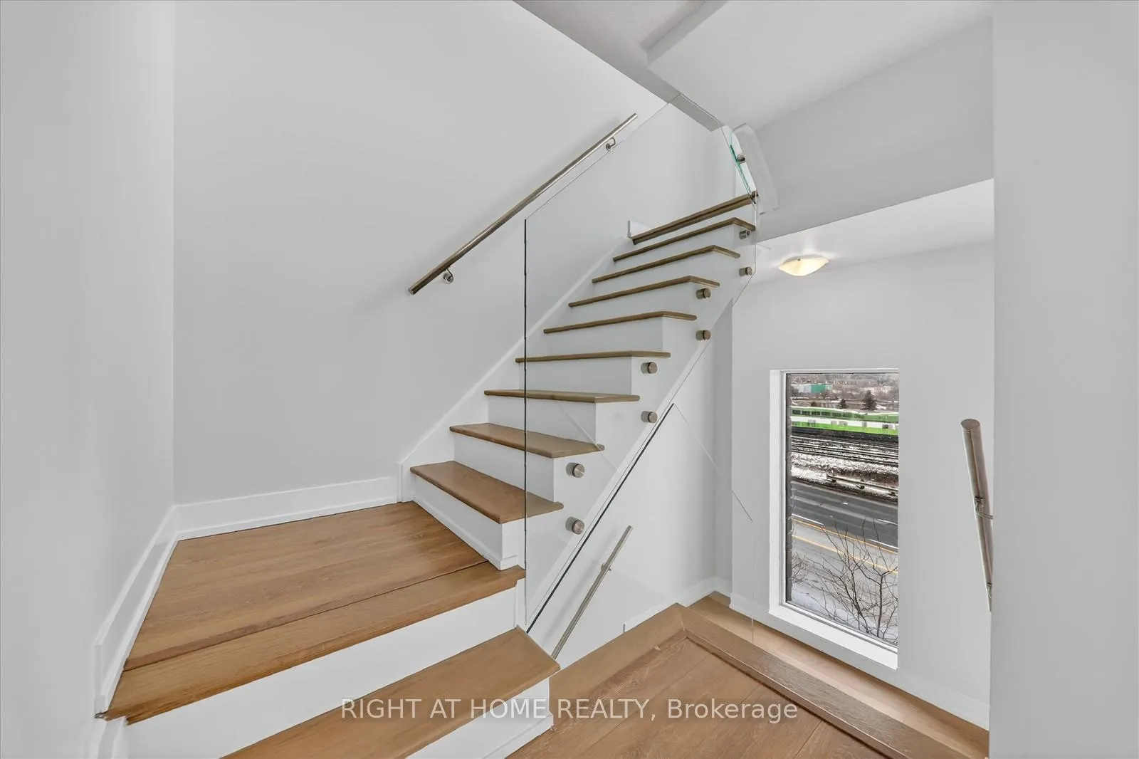 Photo 17 of Unit 22, 1245 Bayly Street, Pickering, Bay Ridges — HOMEH