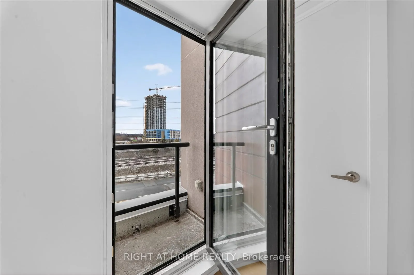 Photo 18 of Unit 22, 1245 Bayly Street, Pickering, Bay Ridges — HOMEH