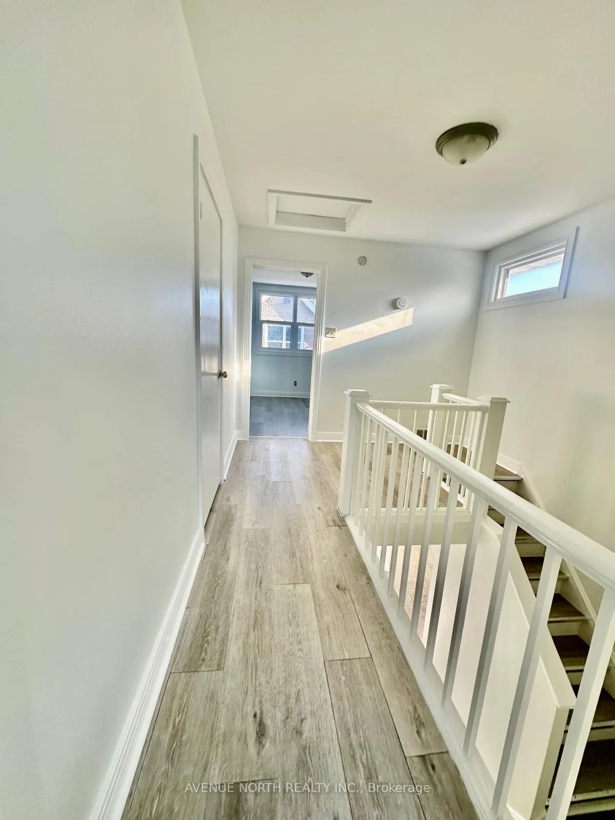 Photo 4 of 658 Coronation Avenue, Ottawa, Riverview Park — HOMEH