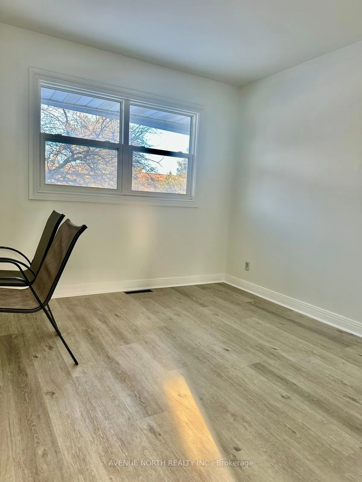Photo 7 of 658 Coronation Avenue, Ottawa, Riverview Park — HOMEH