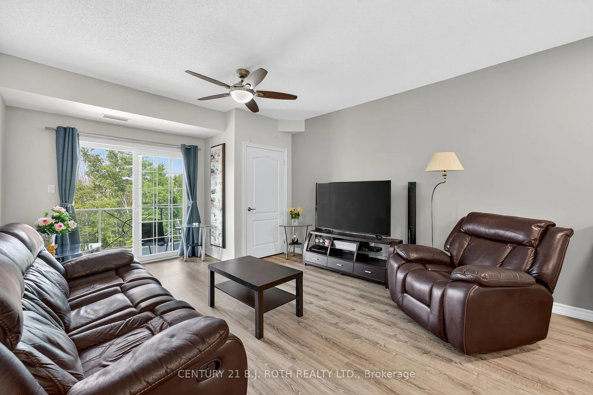 Photo 10 of Unit 303, 40 Ferndale Drive S, Barrie, Ardagh — HOMEH