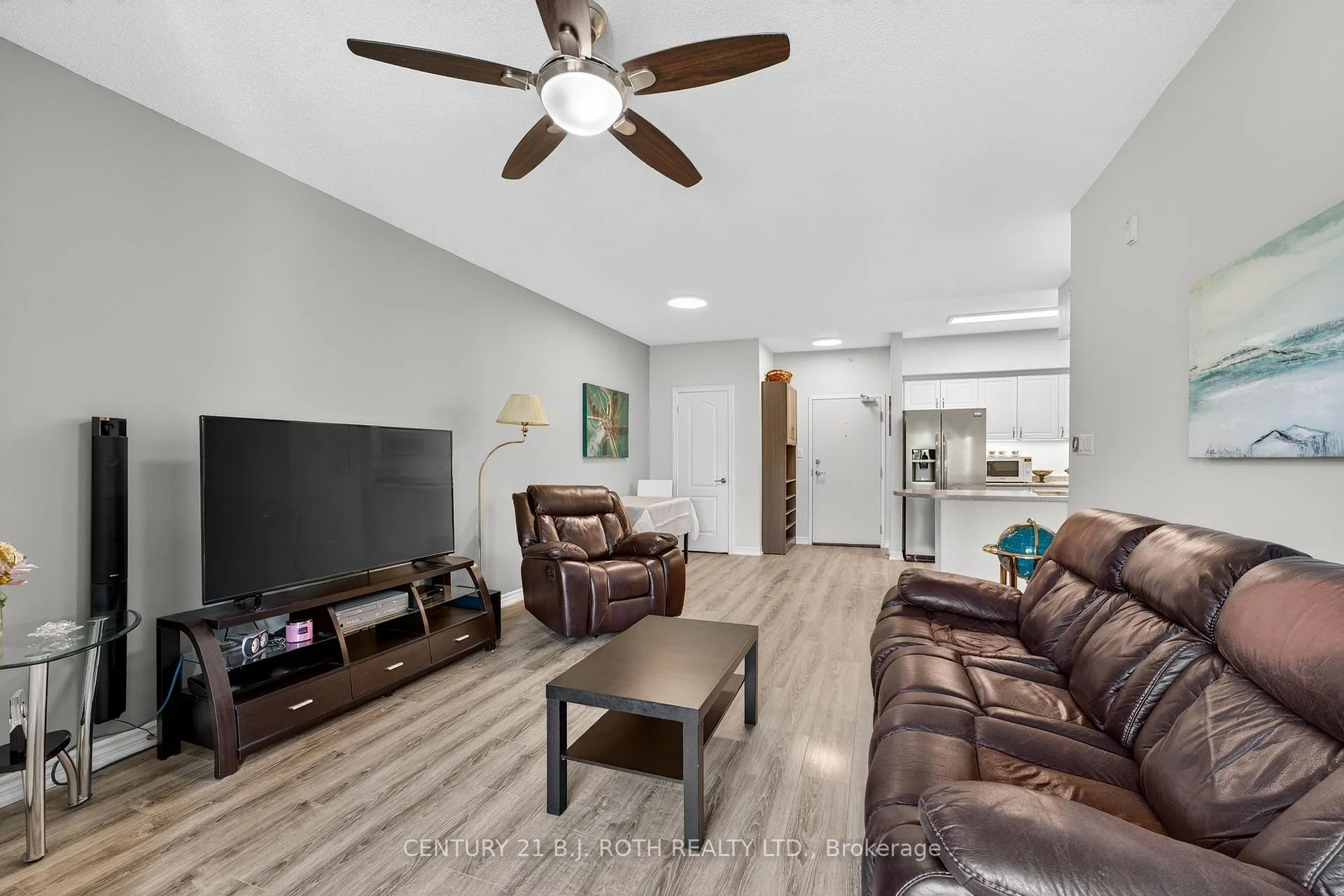 Photo 11 of Unit 303, 40 Ferndale Drive S, Barrie, Ardagh — HOMEH
