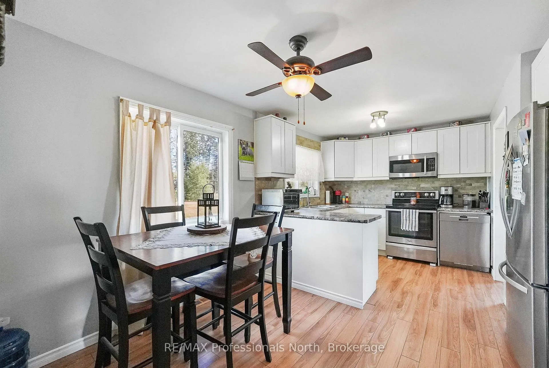 Photo 9 of 4072 Gelert Road, Minden Hills, Snowdon — HOMEH