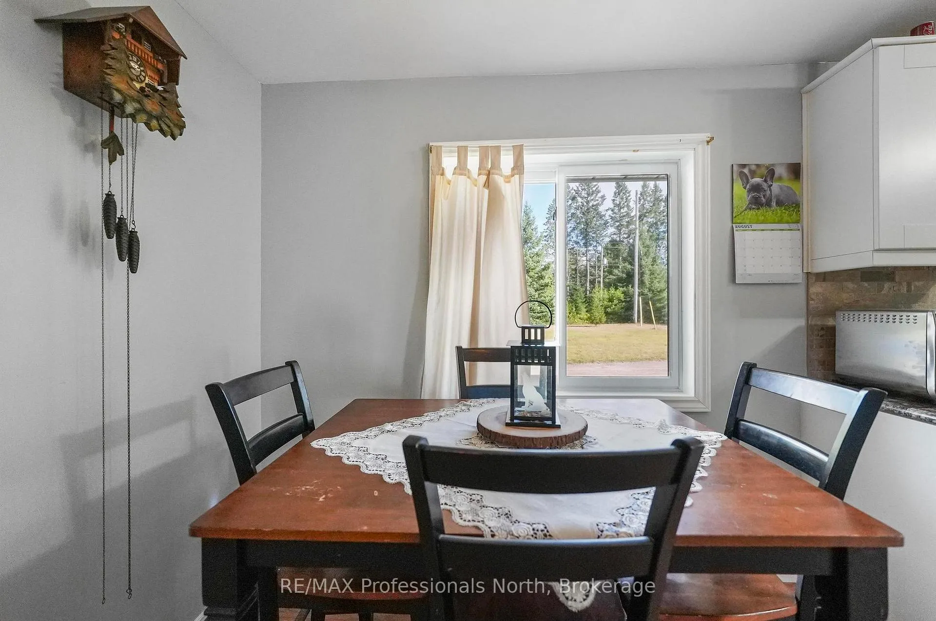 Photo 13 of 4072 Gelert Road, Minden Hills, Snowdon — HOMEH