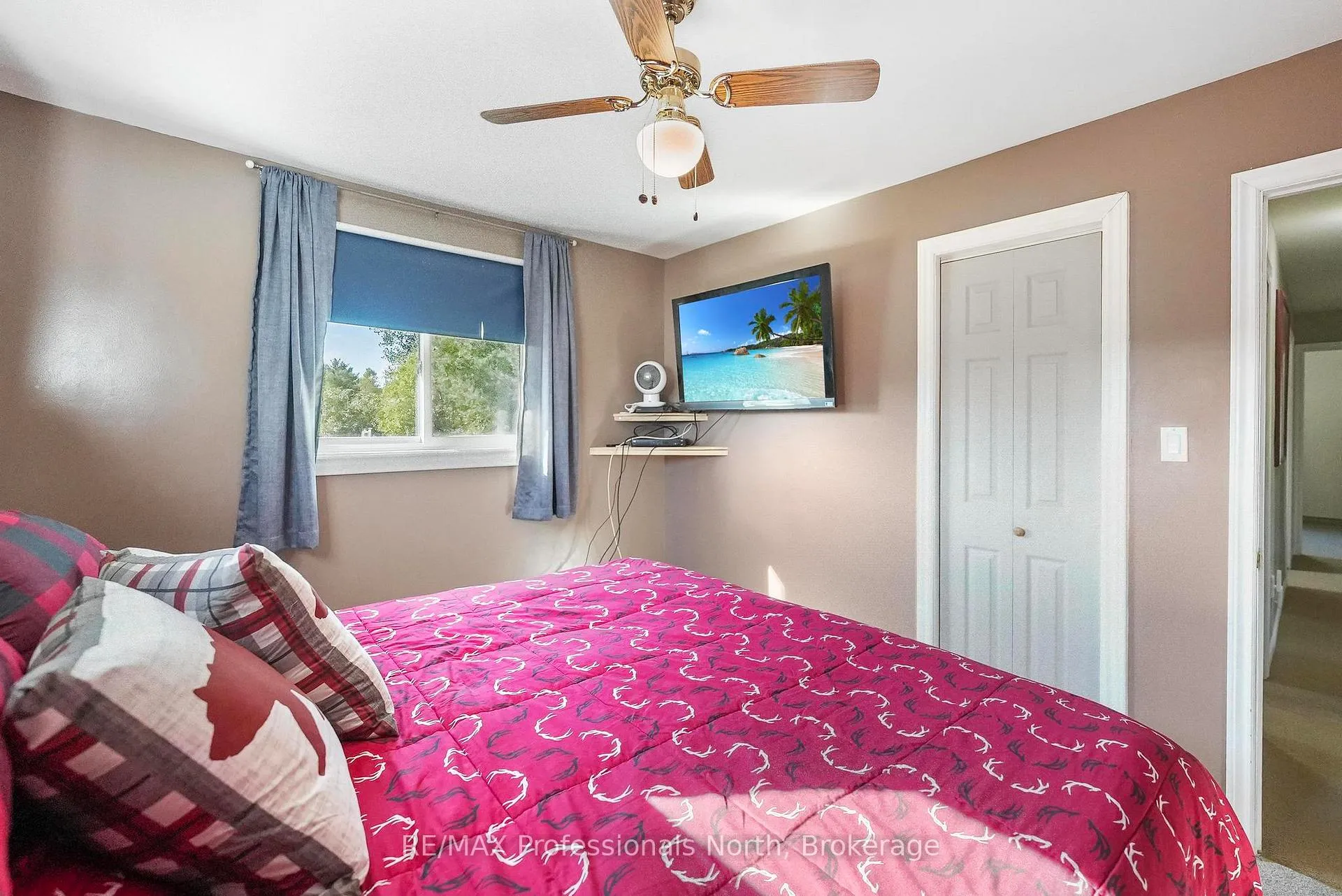 Photo 20 of 4072 Gelert Road, Minden Hills, Snowdon — HOMEH