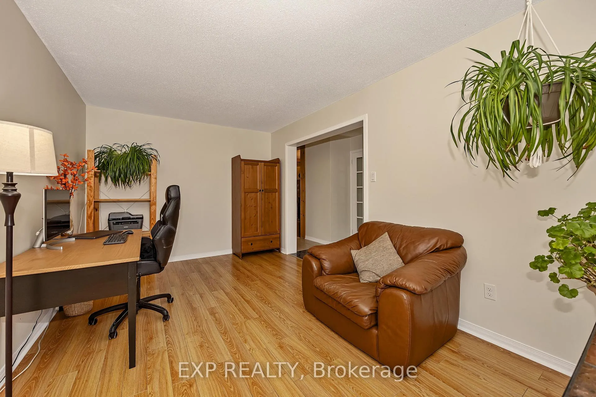 Photo 10 of 63 Victor Street, Ottawa, Stittsville (Central) — HOMEH