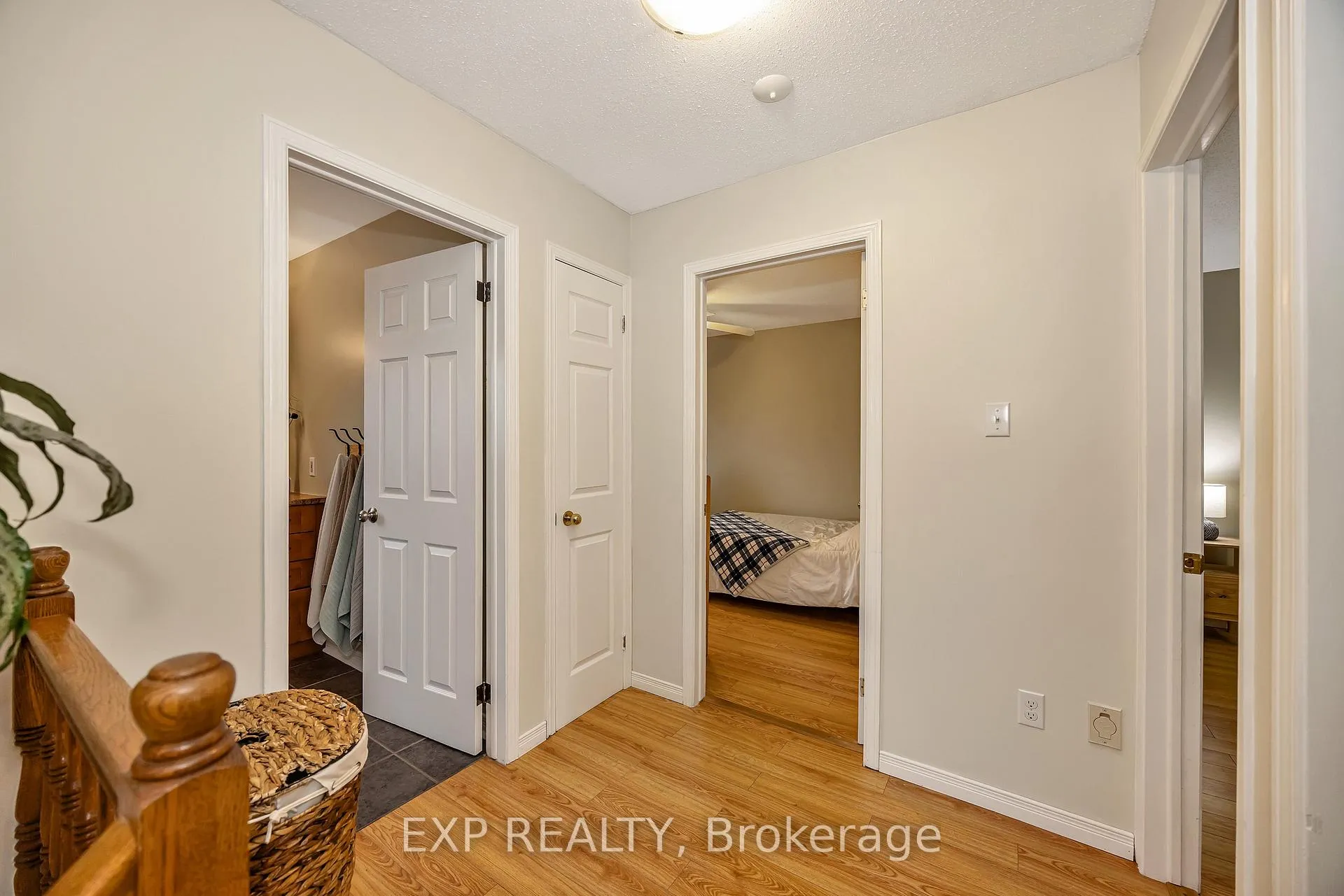 Photo 23 of 63 Victor Street, Ottawa, Stittsville (Central) — HOMEH