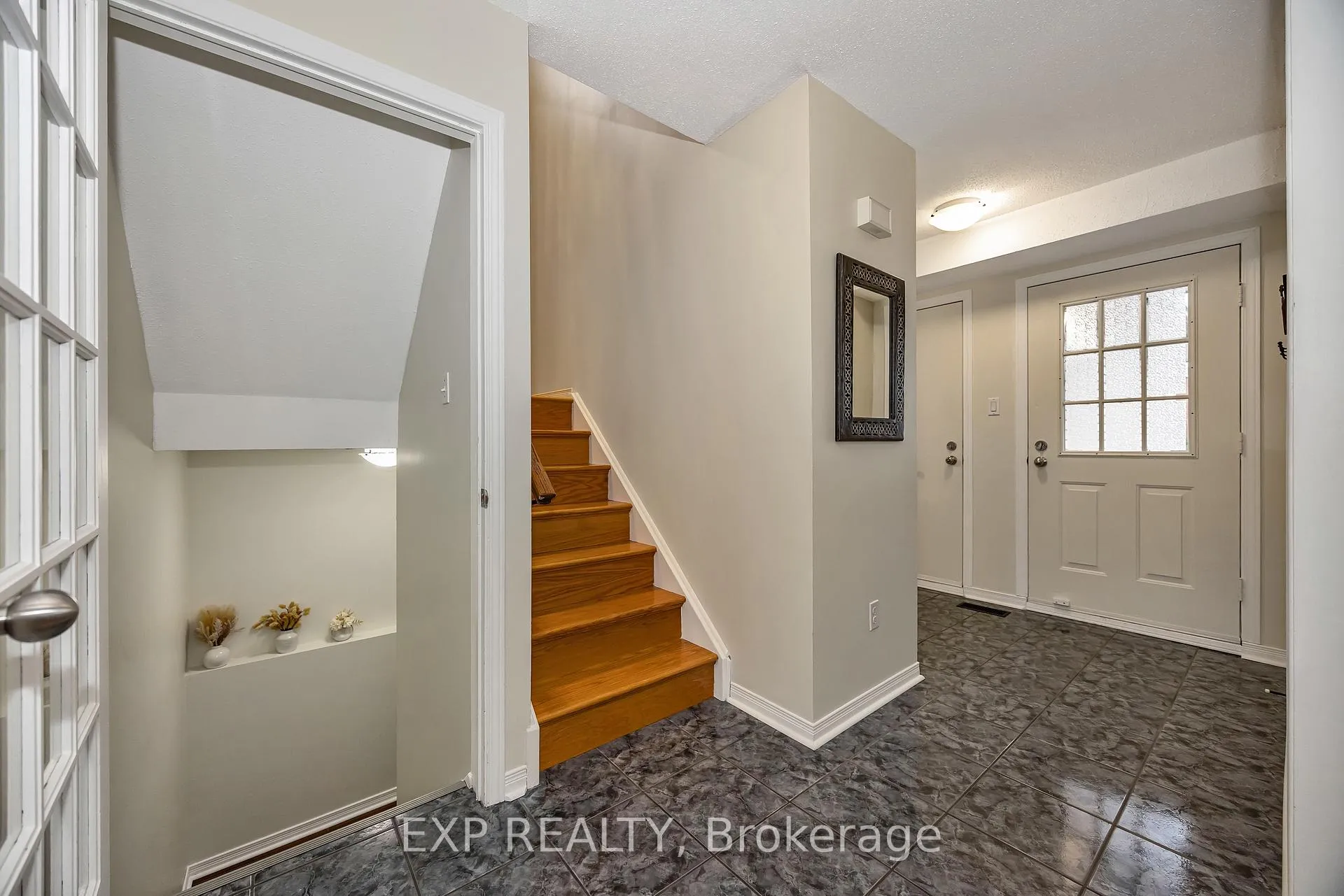 Photo 32 of 63 Victor Street, Ottawa, Stittsville (Central) — HOMEH