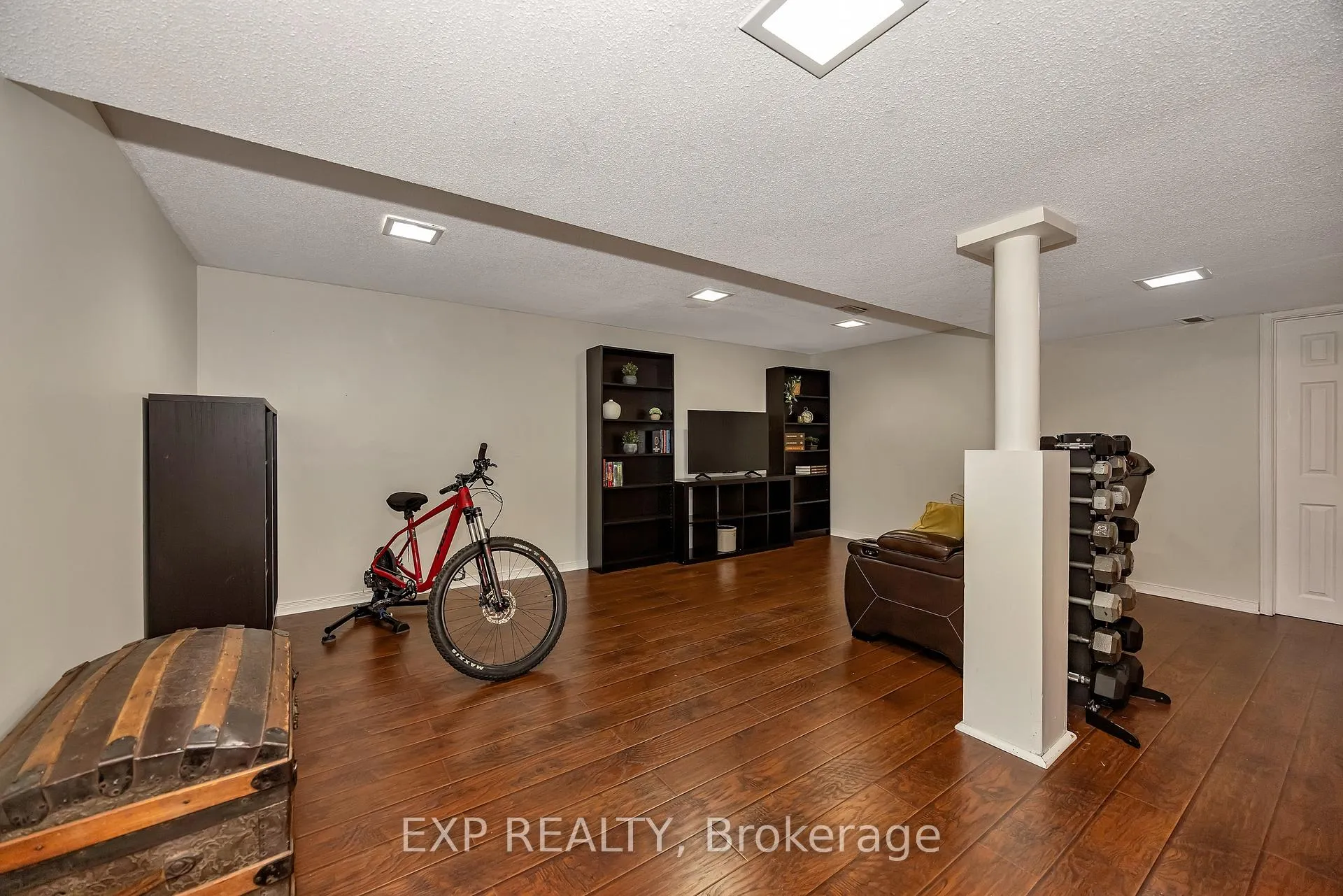 Photo 34 of 63 Victor Street, Ottawa, Stittsville (Central) — HOMEH