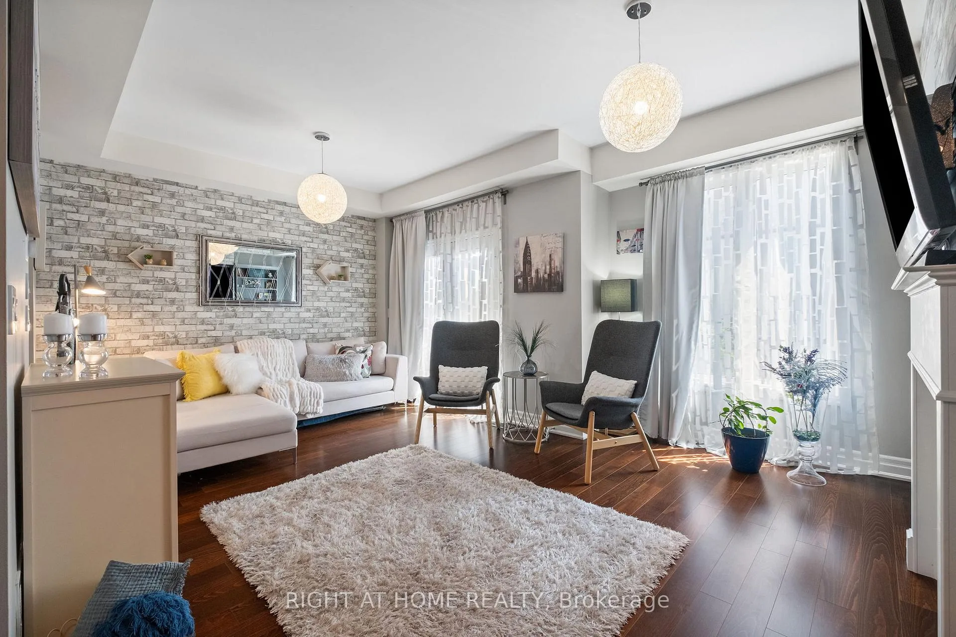 Photo 7 of 873 New Westminster Drive, Vaughan, Beverley Glen — HOMEH