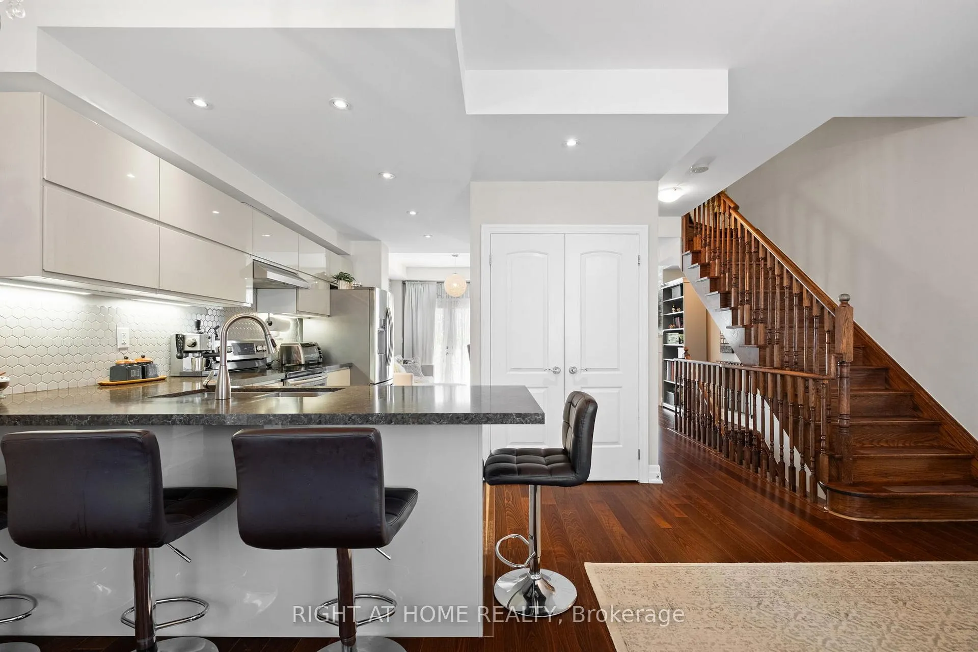 Photo 20 of 873 New Westminster Drive, Vaughan, Beverley Glen — HOMEH