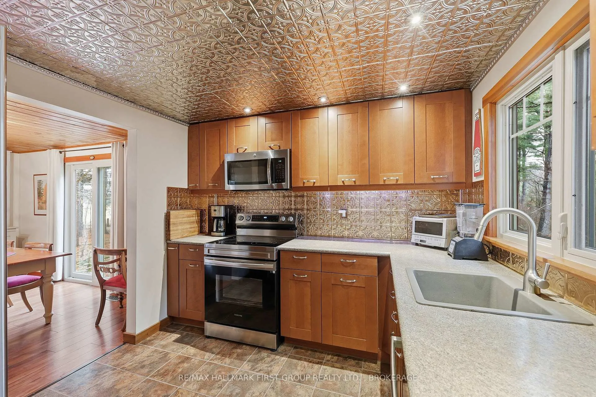Photo 13 of 3980 Brewers Mills Road, Kingston, City North of 401 — HOMEH