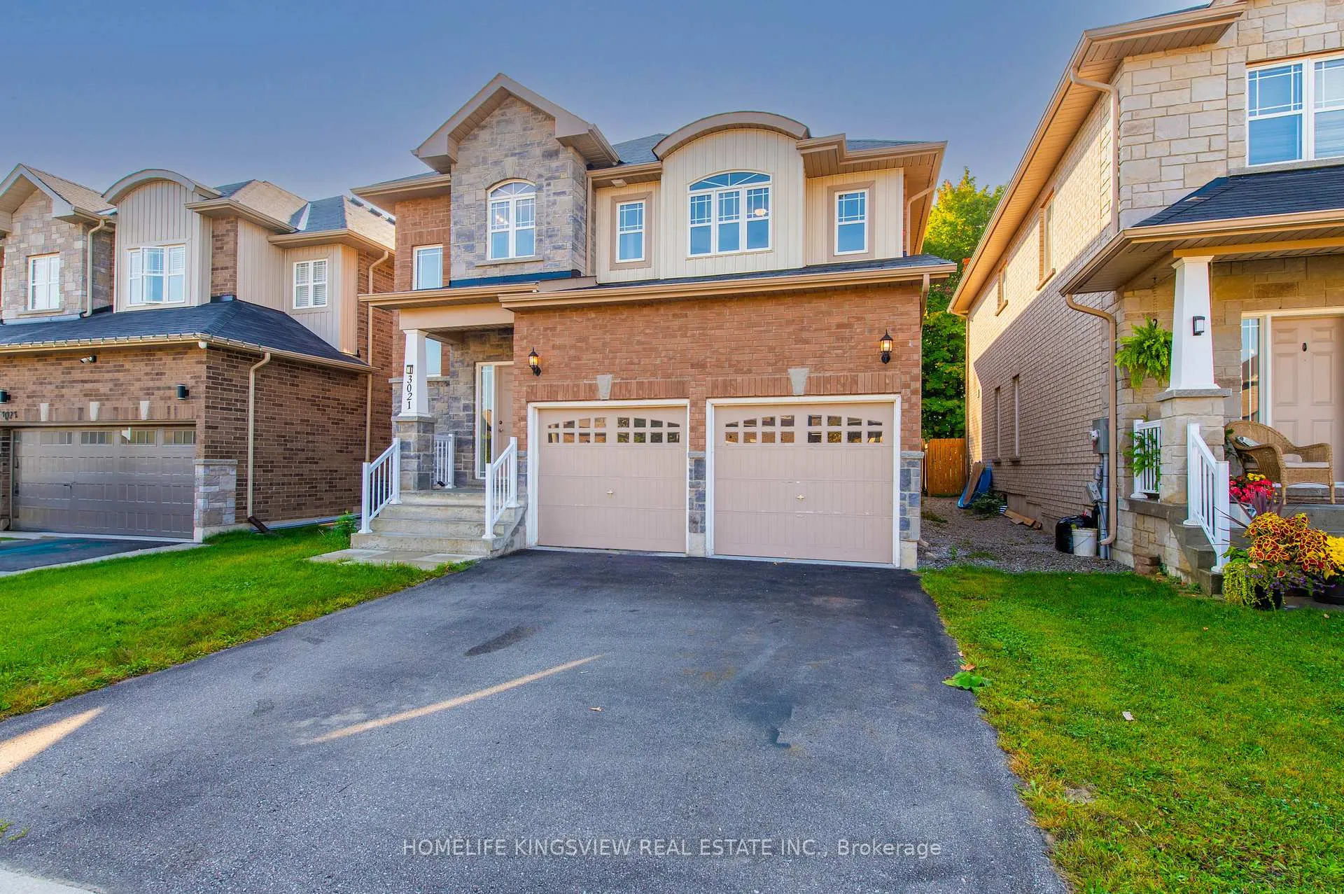 Front of 3021 Stone Ridge Boulevard