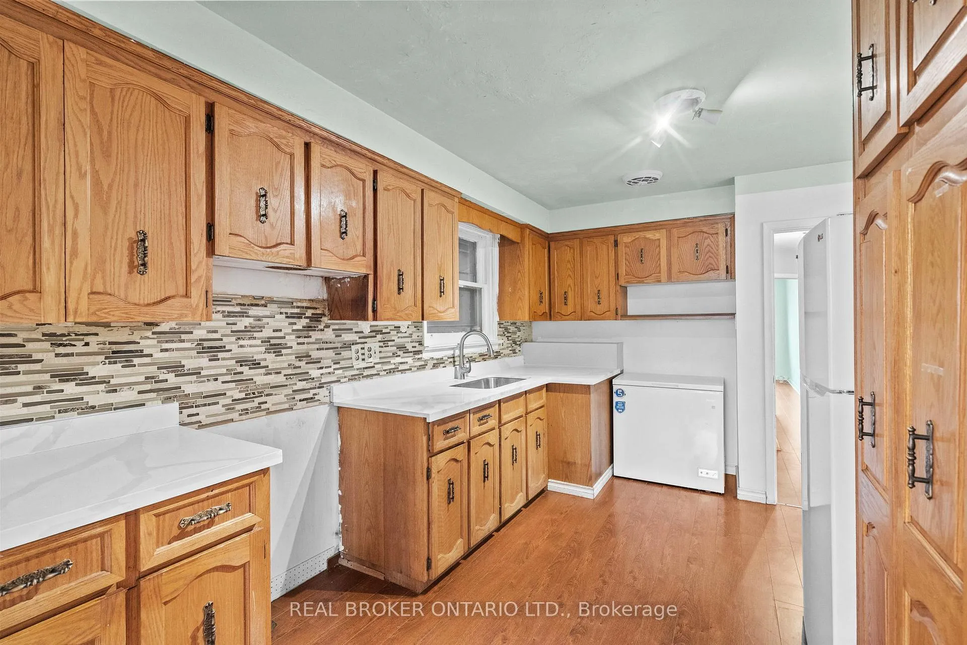 Photo 3 of 167 Jeffcoat Drive, Etobicoke, West Humber-Clairville — HOMEH