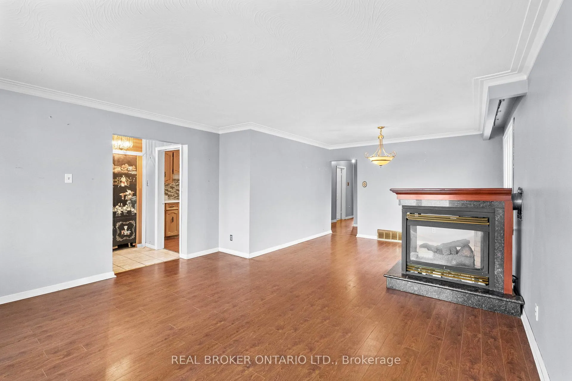 Photo 7 of 167 Jeffcoat Drive, Etobicoke, West Humber-Clairville — HOMEH