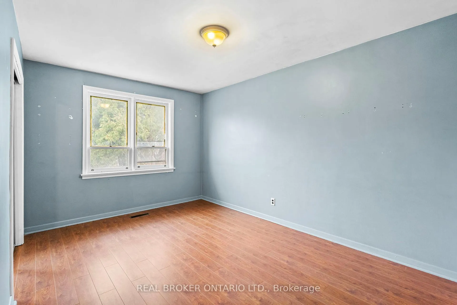 Photo 10 of 167 Jeffcoat Drive, Etobicoke, West Humber-Clairville — HOMEH