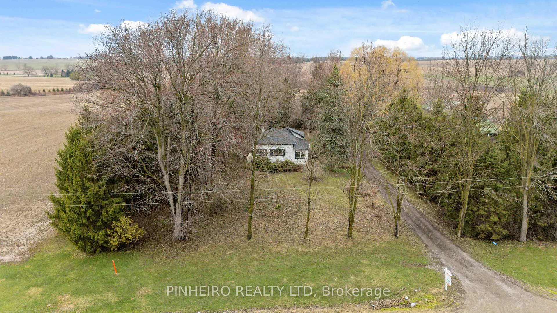 Photo 3 of 16376 Elginfield Road, Lucan Biddulph, Granton — HOMEH