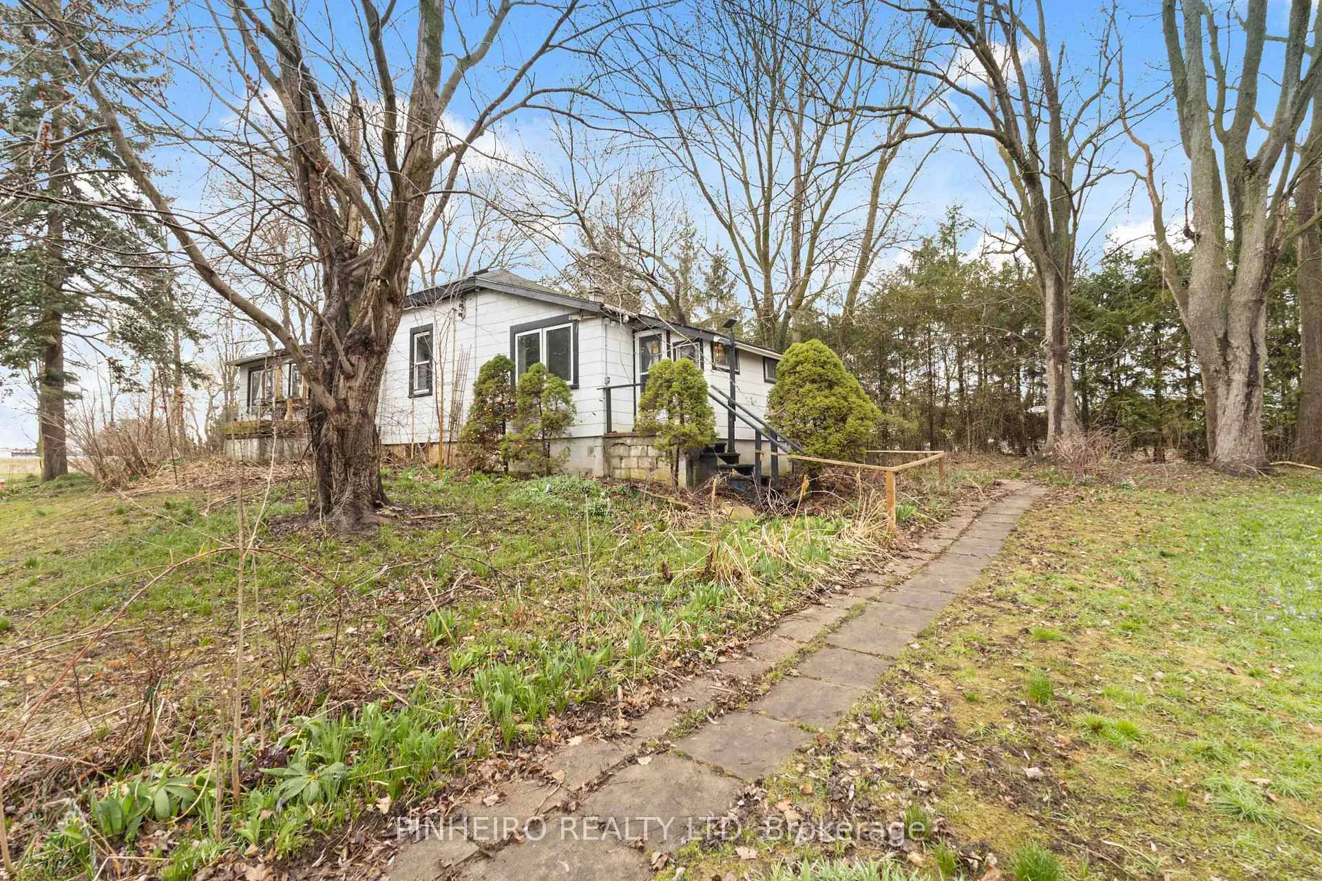 Photo 10 of 16376 Elginfield Road, Lucan Biddulph, Granton — HOMEH